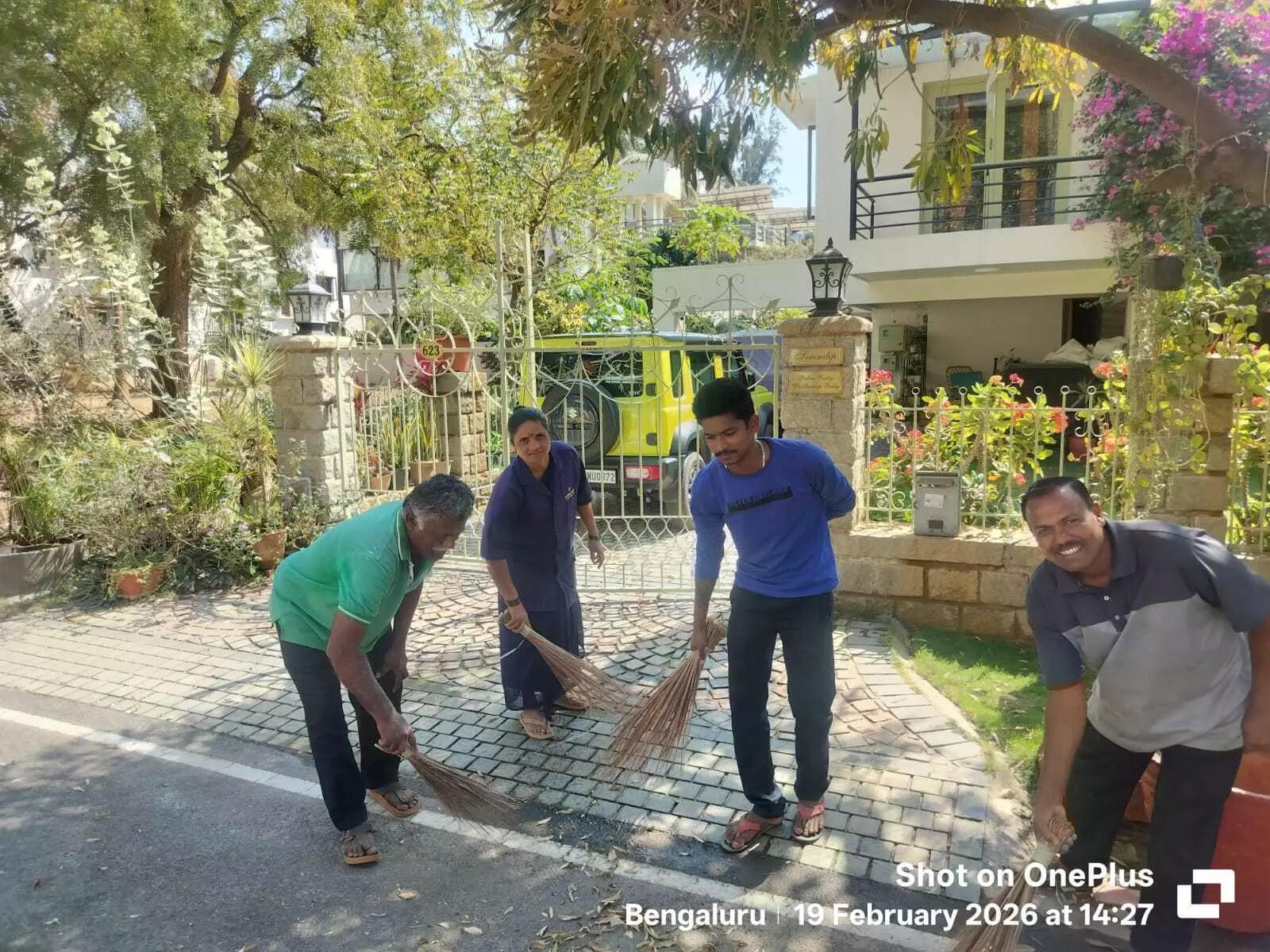 B'luru's gated communities debate checks on domestic staff