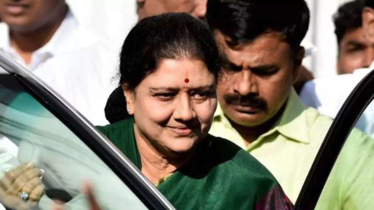 ‘Good news will come’: Sasikala hints at new political party ahead of Tamil Nadu polls