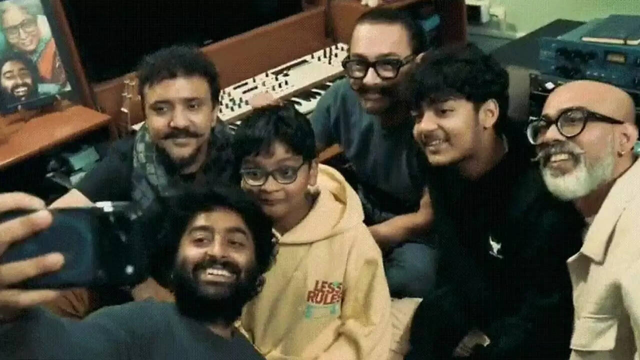 Arijit Singh pens emotional note for fans after retirement