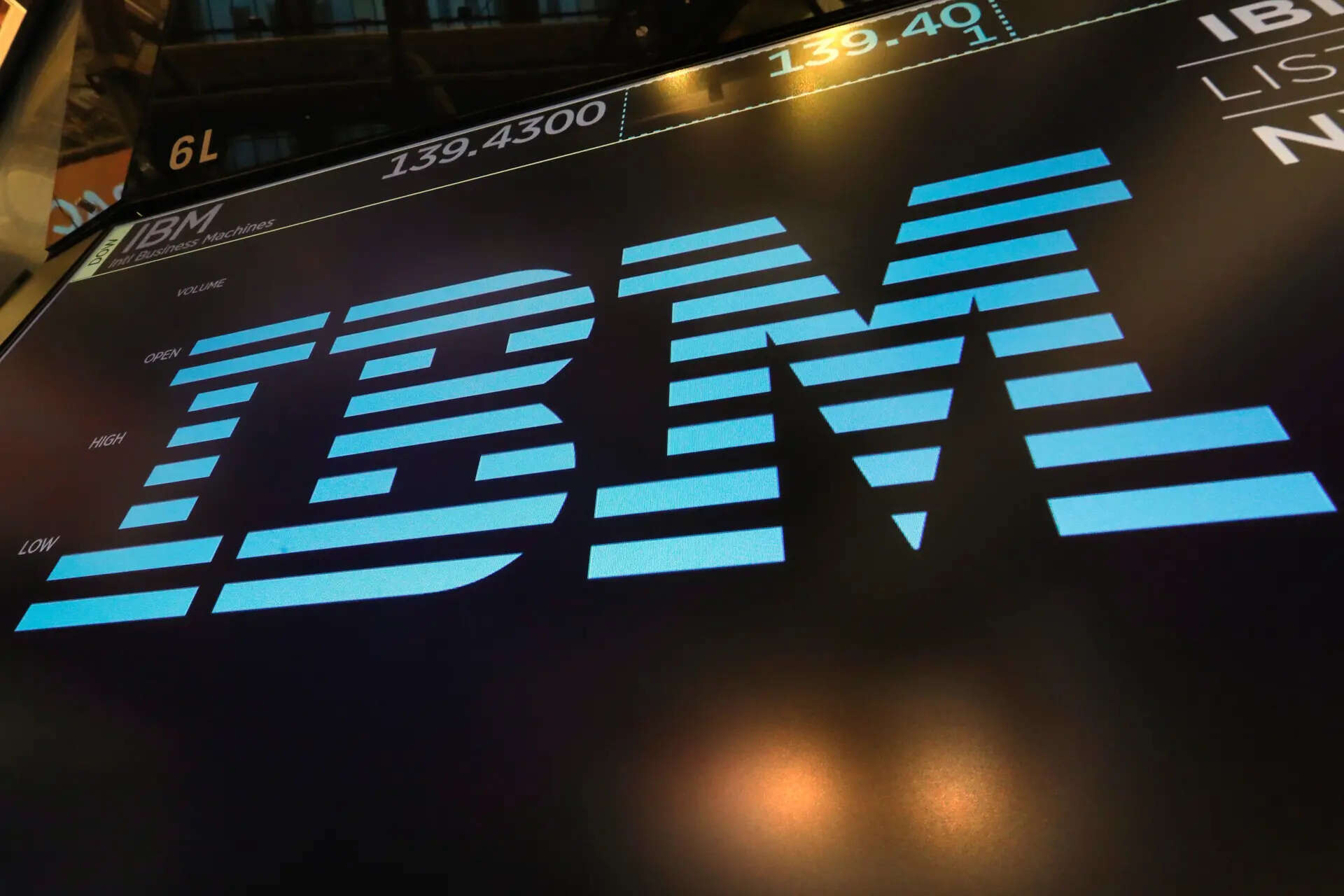 After IBM's worst day on stock market, IBM VP: AI tools emerge, what they don’t change is ...