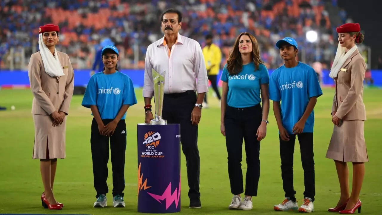 WC trophy walkouts with ICC-UNICEF for child’s right to play