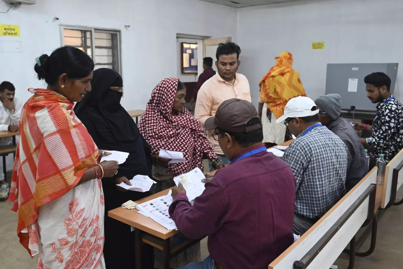 Boycott ends in Dhanbad: Lalpur Futaha villagers vote in civic polls after 16-year gap; admin promises probe on panchayat status demand