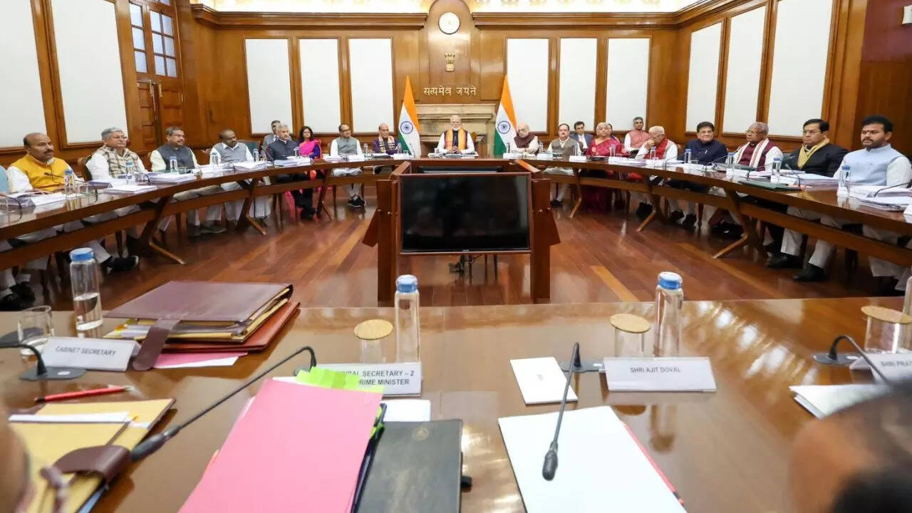 PM chairs 1st Cabinet meeting at Seva Teerth, pushes for reforms