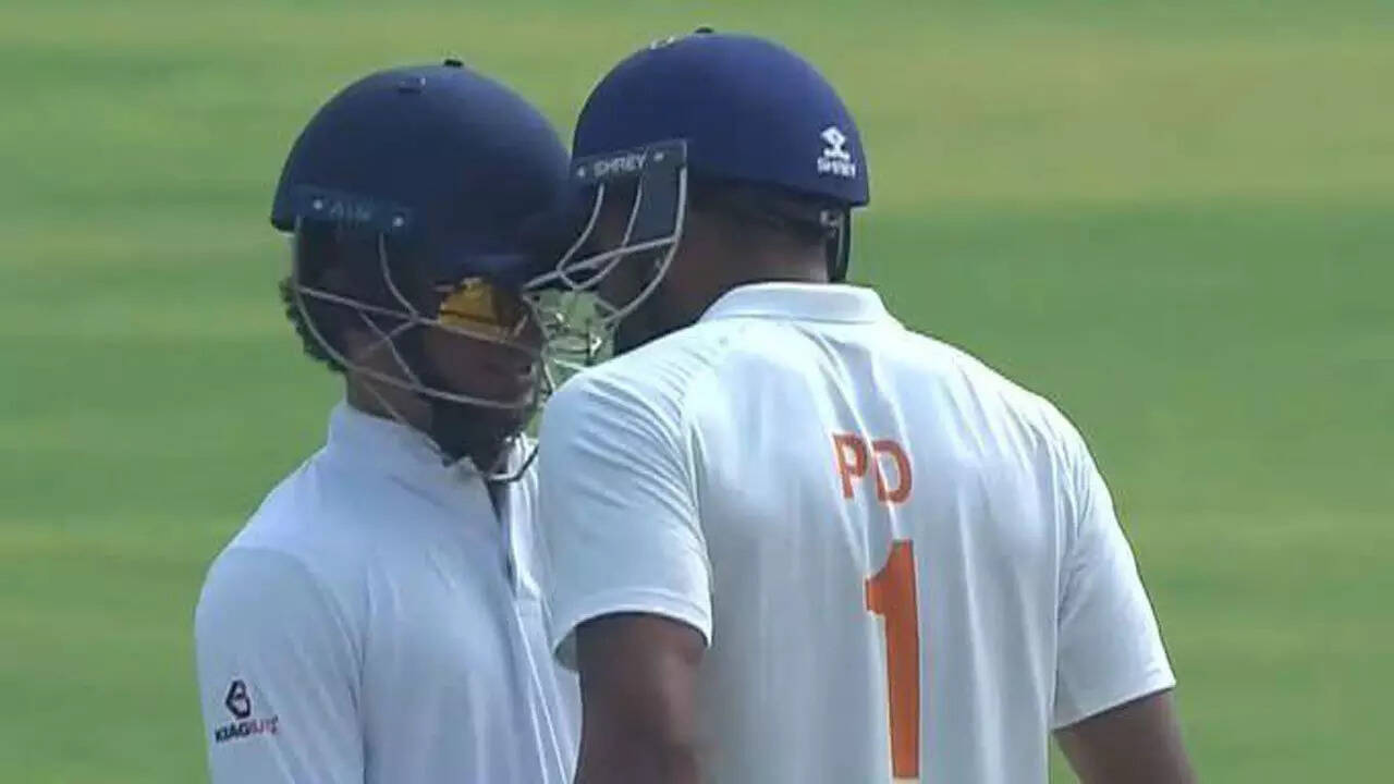 Ranji final explodes: J&amp;K captain Paras Dogra headbutts Karnataka fielder — watch