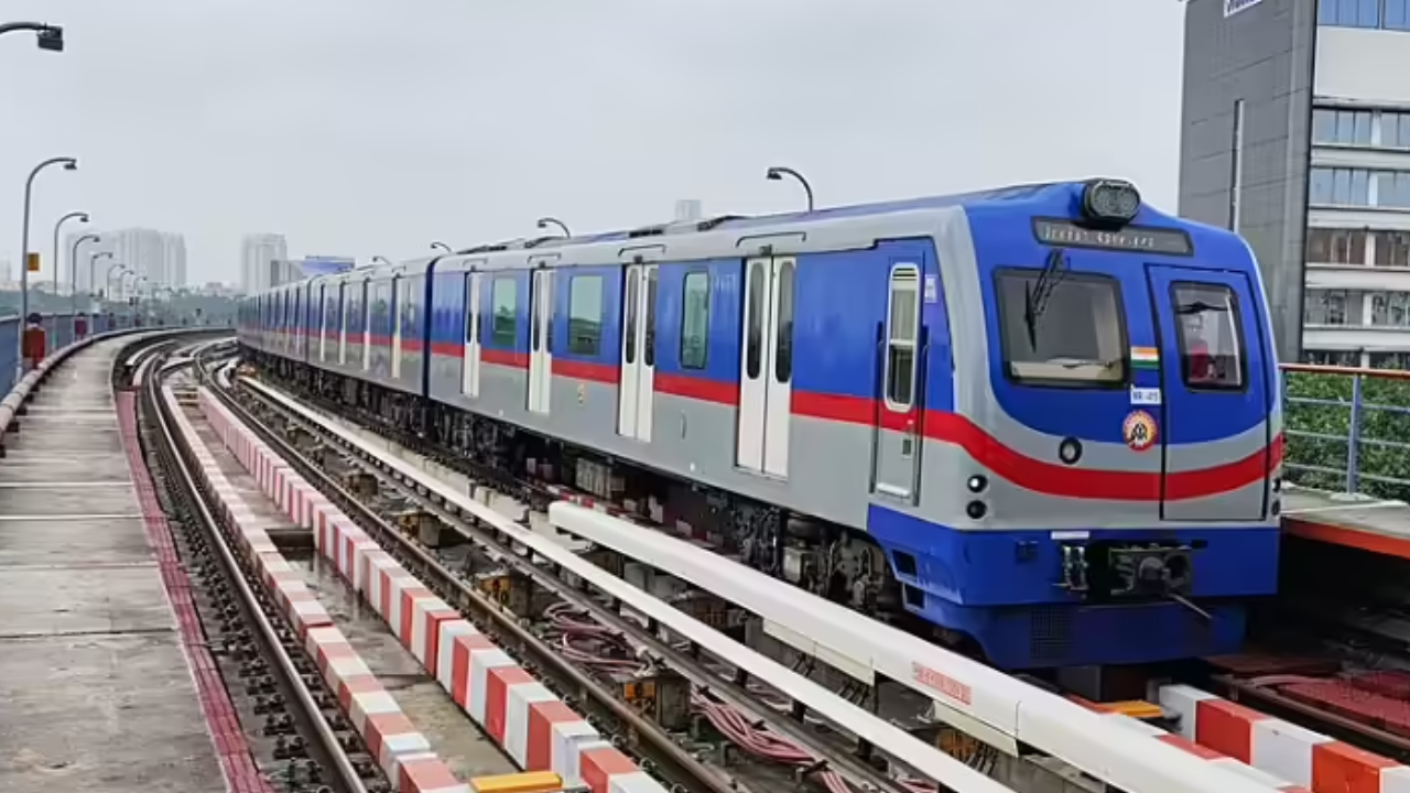 No more getting stuck in tunnels, Kolkata Metro's Blue Line becomes India's 1st to get battery backup