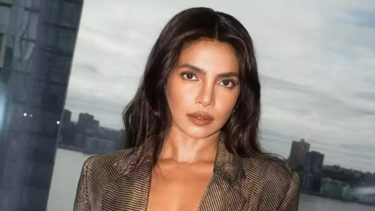 Priyanka Chopra says she felt drowned, cornered in Bollywood