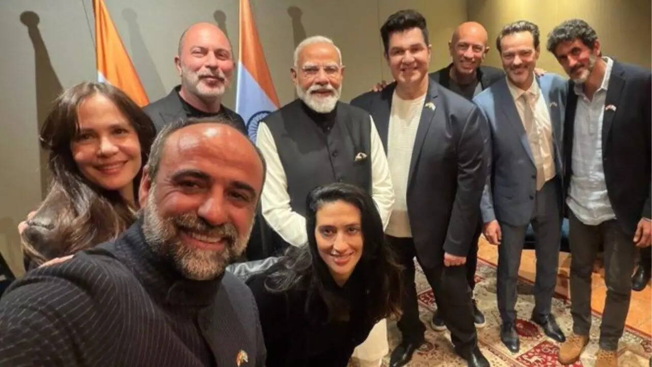 ‘No undercover work!’ PM Modi meets Fauda star cast on Israel visit, posts selfie