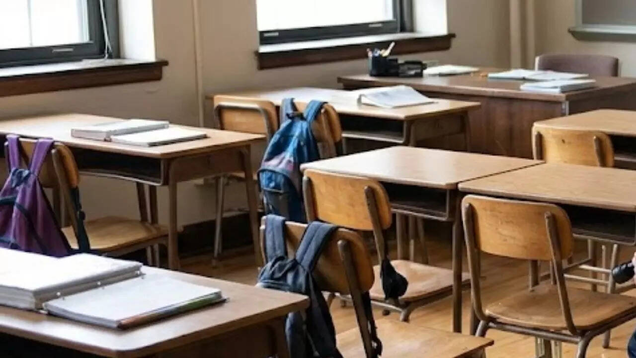 Hoax Bomb threat sparks evacuation at Mumbai's Borivali schools