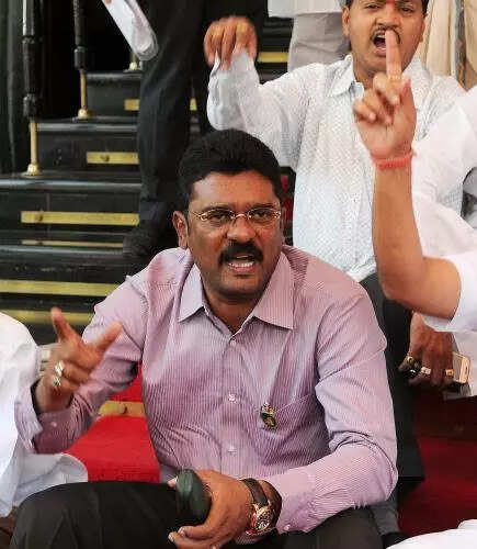 Statewide crackdown on illegal passenger transport from Mar 1, says Maharashtra transport minister