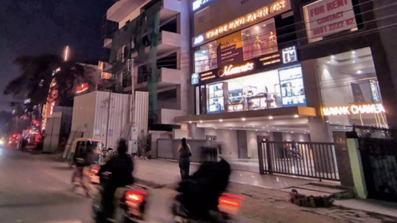 Shots fired at fashion designer Mayank Chawla’s office on Golf Course Road in Gurgaon; 4 held