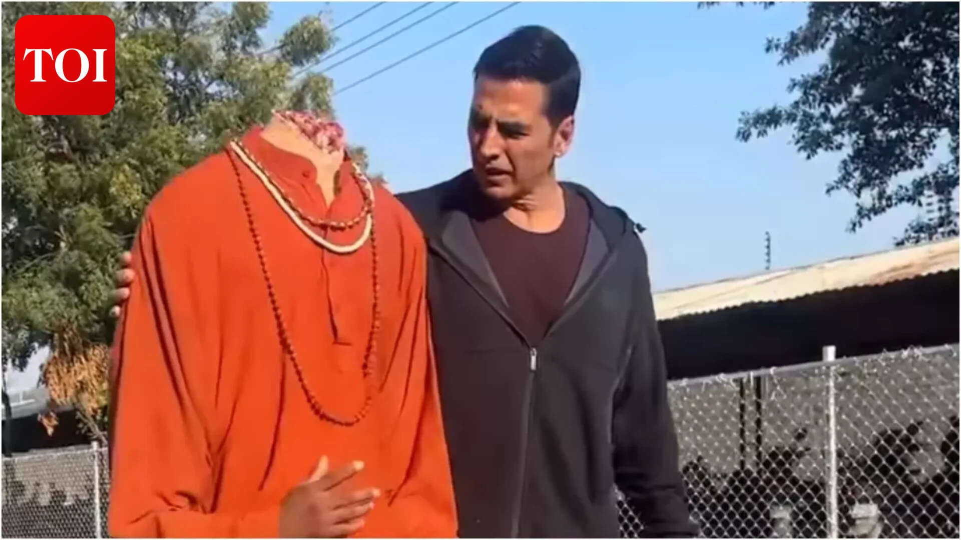 'Sarkata,' netizens REACT to Akshay's reel with headless man