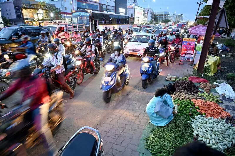 Tambaram Corporation serves eviction notices to 300 shops on GST Road