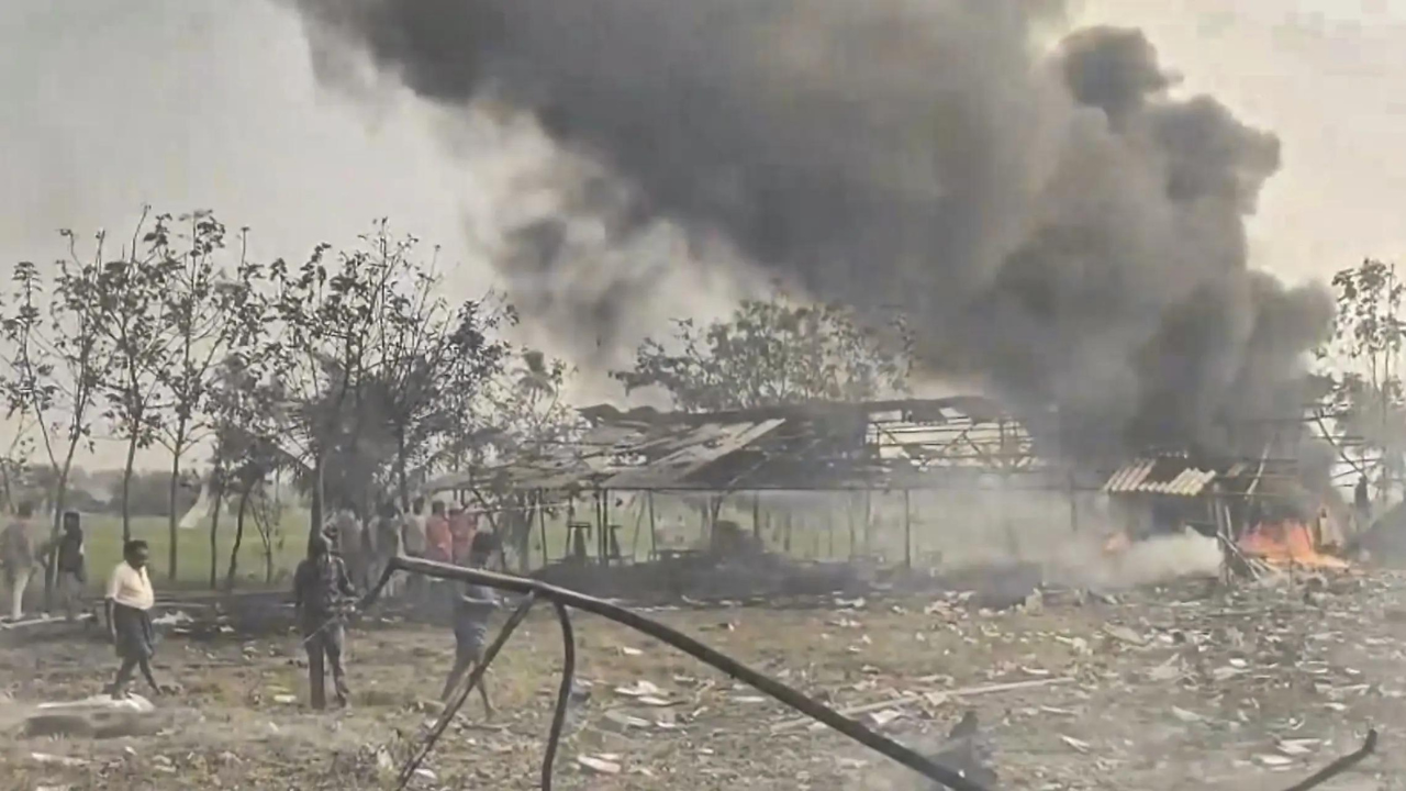 20 dead, most of them women, in Andhra Pradesh's worst firecracker unit explosion