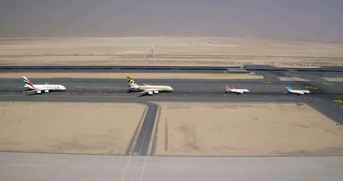 Over 700 flights cancelled today: UAE, India and global airlines disrupted as US-Israel-Iran war escalates