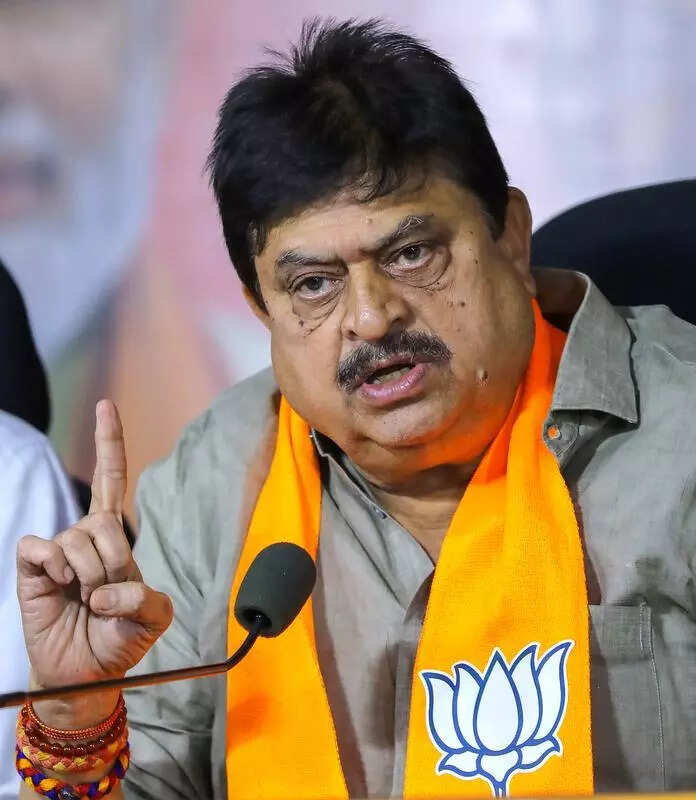 Cong govt anti-people, demolished houses of poor in Khammam: BJP
