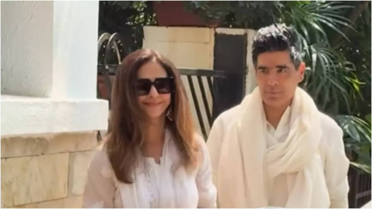 Urmila, Ali-Richa and others attend Javed's Holi party