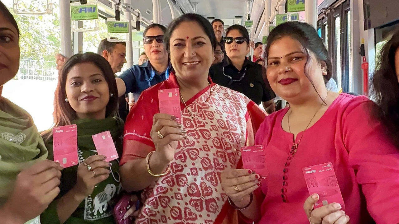 Delhi CM hops on DTC bus to check implementation of Saheli Pink Smart Card