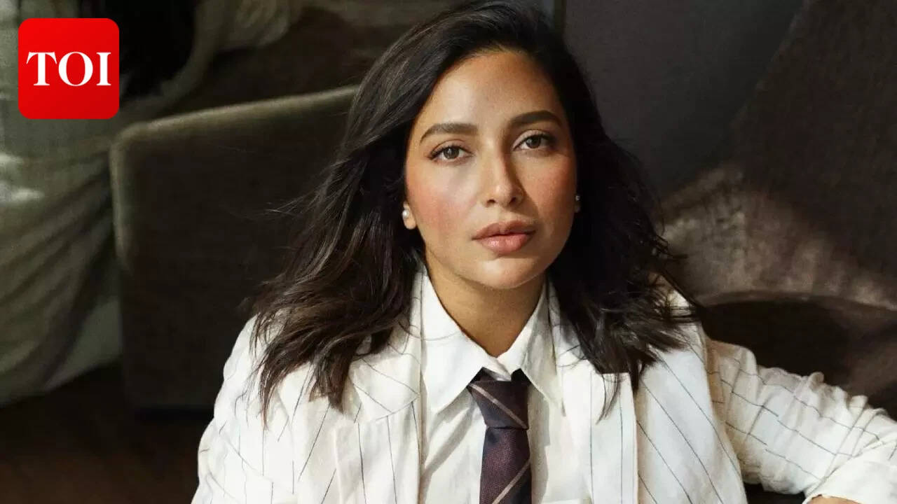 Subhashree returns to Kolkata after being stranded in Dubai