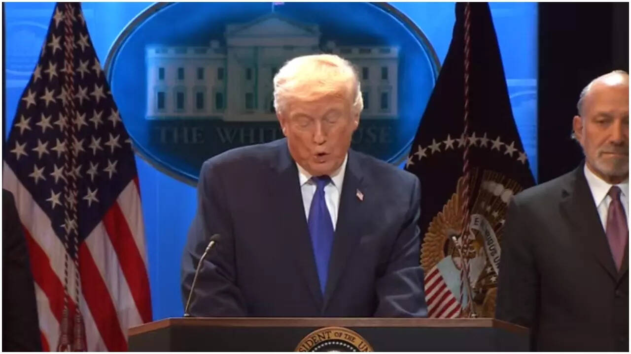 Donald Trump urges tankers to ‘show some guts’ in Strait of Hormuz as oil prices surge