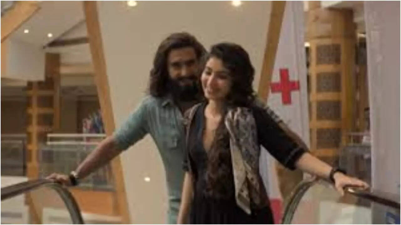 Fans spot Mumbai mall in Ranveer's Gehra Hua song from Dhurandhar