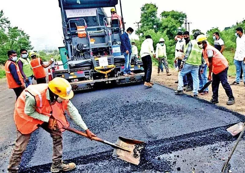 ‘Prepare plans to develop ring roads in all district HQs’