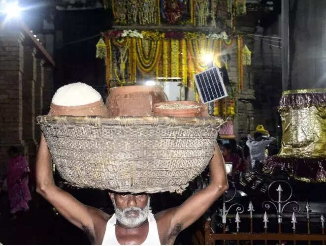 Firewood keeps Puri temple kitchen running, feeds thousands