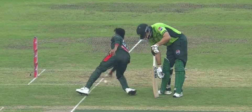 Watch: Pakistan's Salman Ali Agha run-out sparks controversy during 2nd ODI