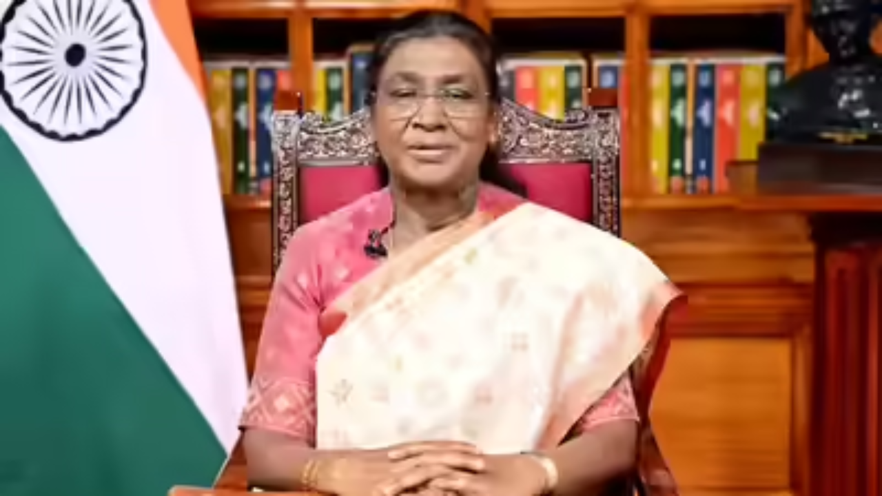 Prez row: Centre asks Bengal to send DM, police chief to Delhi