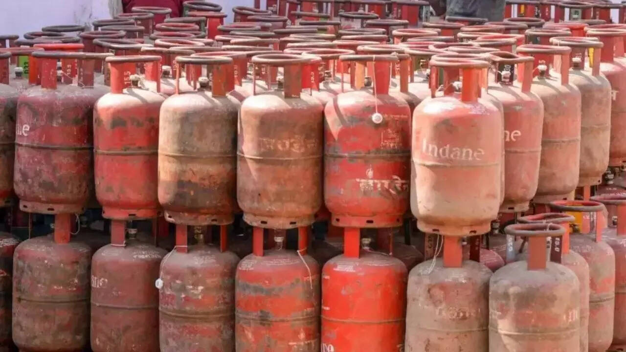 300 domestic cylinders seized across Telangana districts