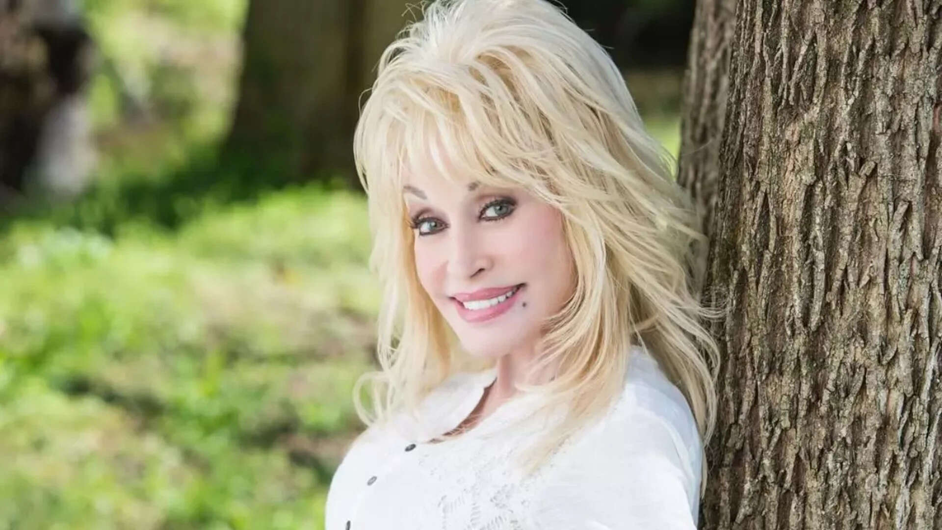 Dolly Parton gives health update