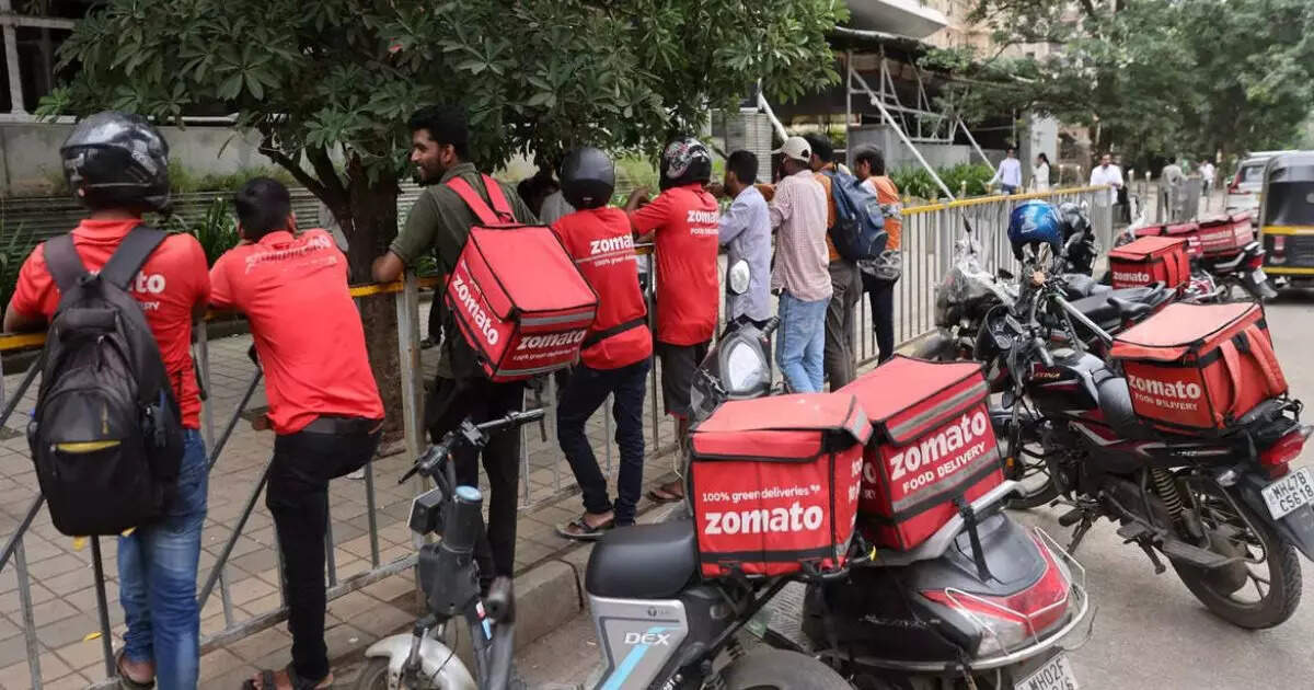 LPG shortage hits food delivery gig workers in Bhubaneswar &amp; Cuttack