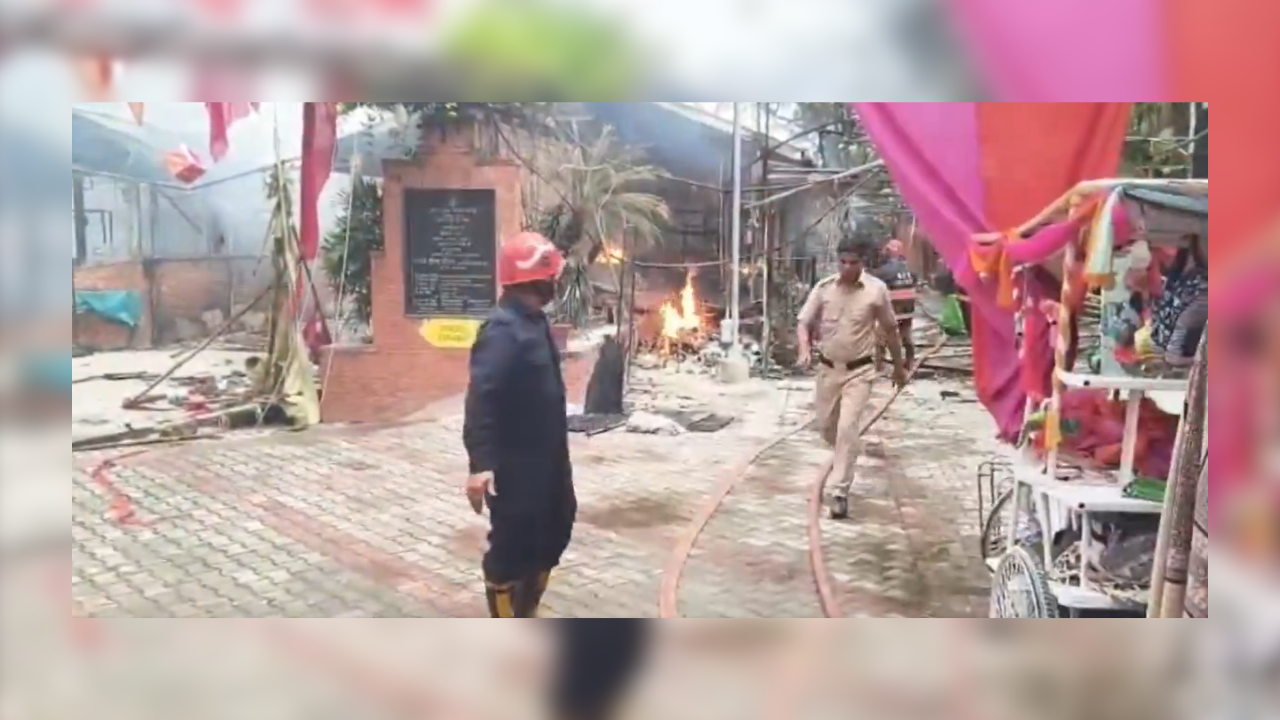 50 shops gutted as fire breaks out at Nature Bazaar in south Delhi