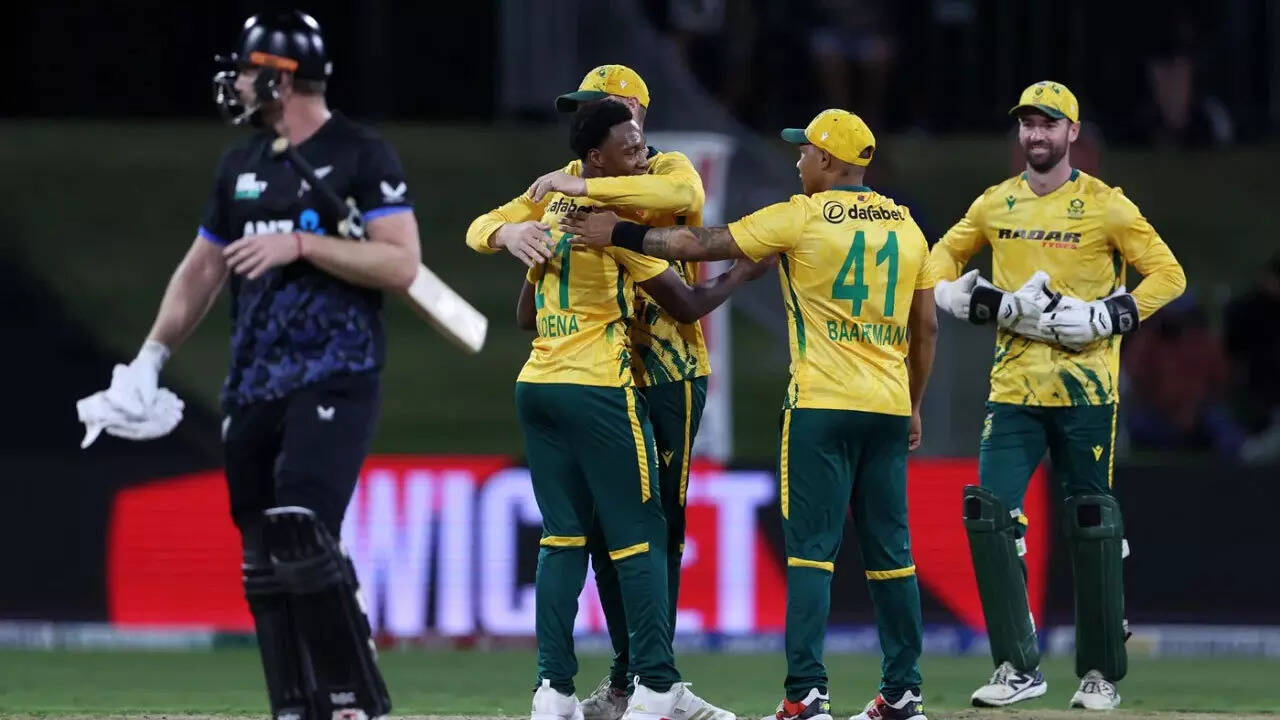 New-look South Africa crush New Zealand by seven wickets