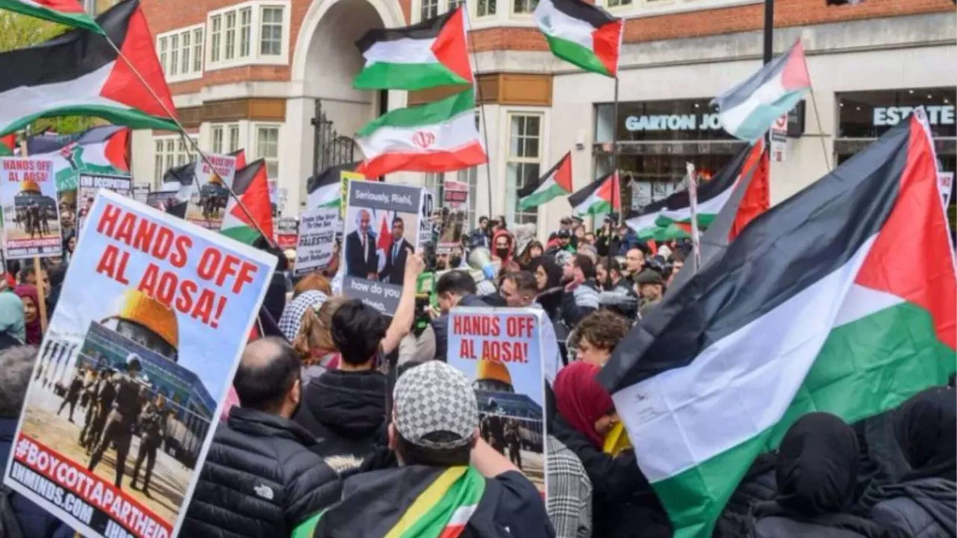 Al-Quds rally in London: Pro-Iran protesters chant ‘death to IDF’, wave posters of Khamenei