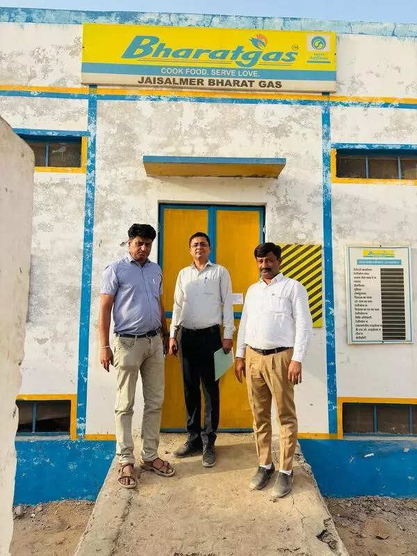 msid 129594490,imgsize 72446 https://jaipur.visitinrajasthan.com/wp-content/uploads/2023/10/cropped-cropped-R-2.png