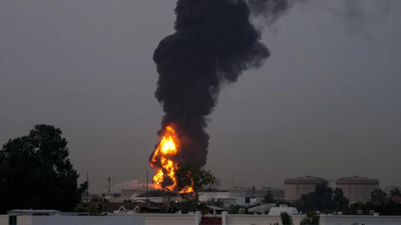 Fresh attacks hit Gulf after Iran warns UAE ports to evacuate; Tehran demands accountability