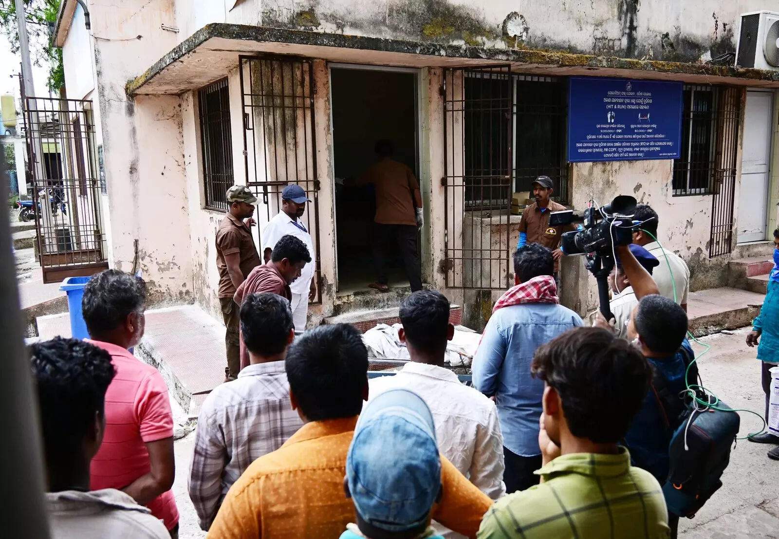 Kin in shock search for bodies in mortuary