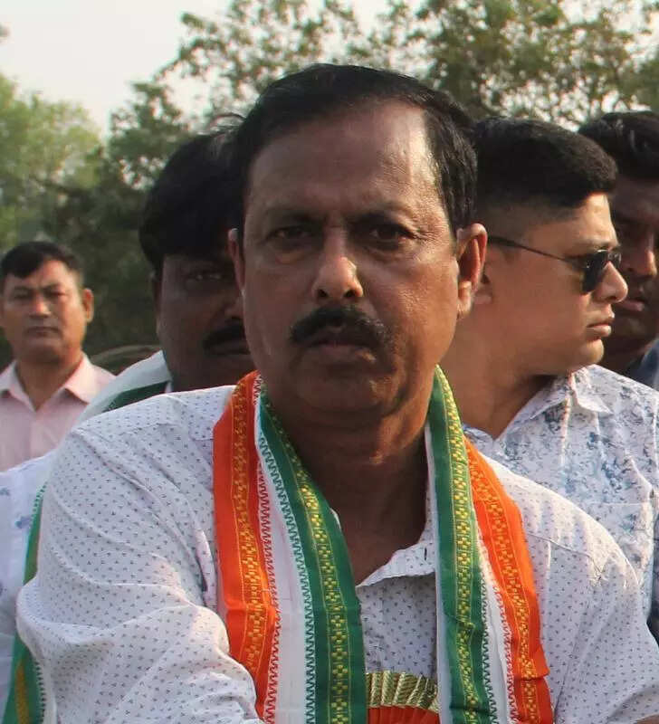 ‘Sidelined’ by TMC, Arabul meets ISF’s Nawsad