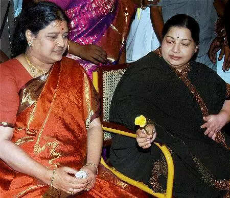 Sasikala with Tamil Nadu's former chief minister Jayalalithaa (Image/PTI)