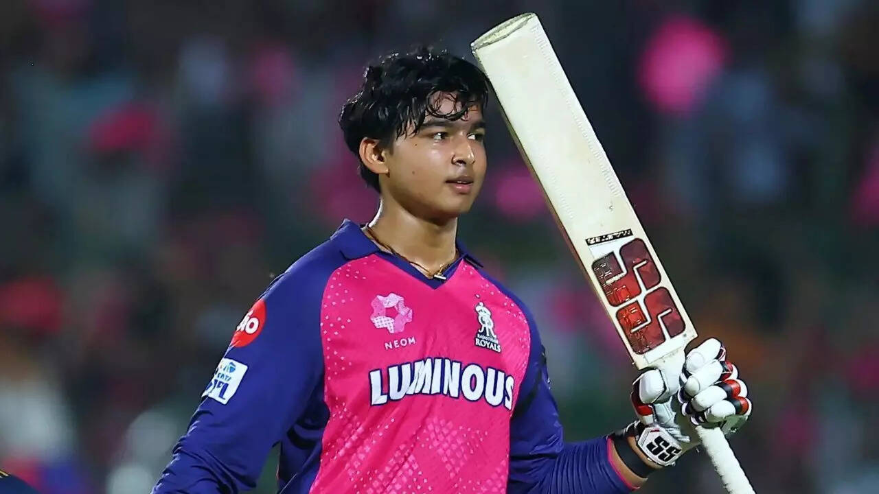 Internet reveals why Vaibhav Sooryavanshi shouldn't have watched 'Dhurandhar'