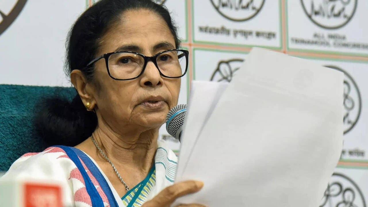 ‘Very unusual, need remedy’: SC on Mamata ‘obstructing’ ED charge