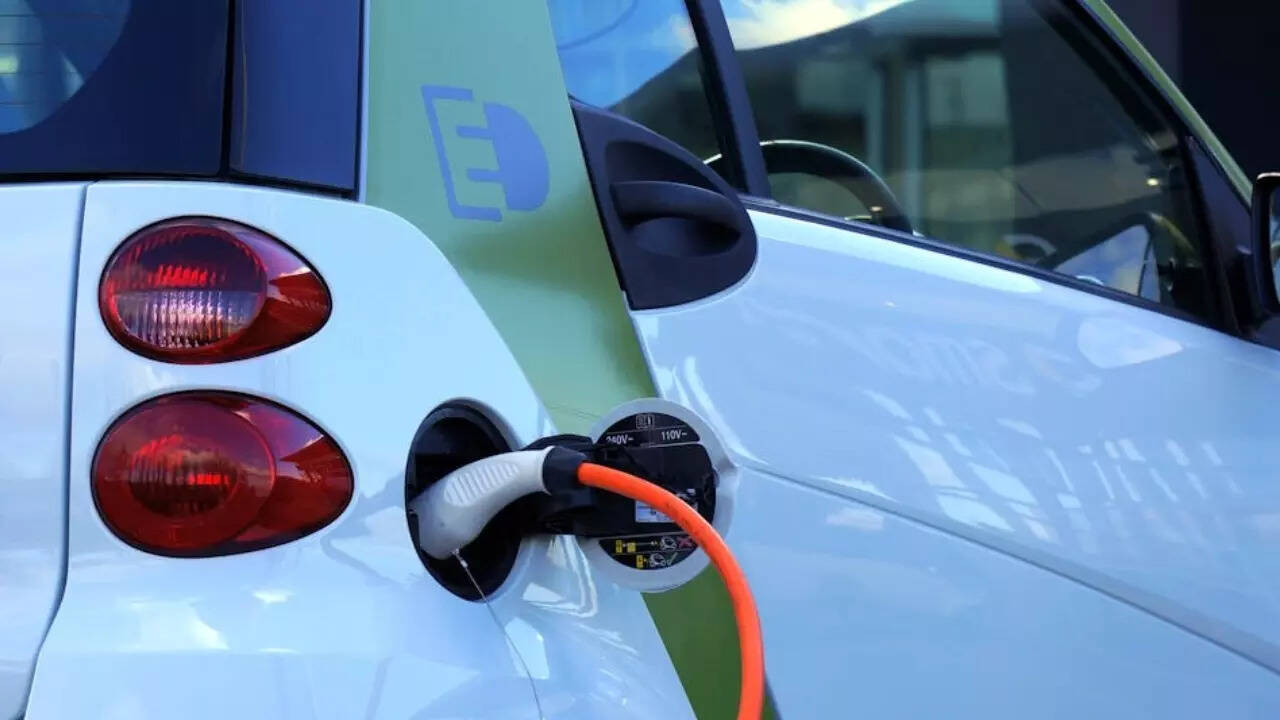 Delhi EV policy 2.0 explained: 100% road tax waiver till 2030, up to Rs 1 lakh benefit!