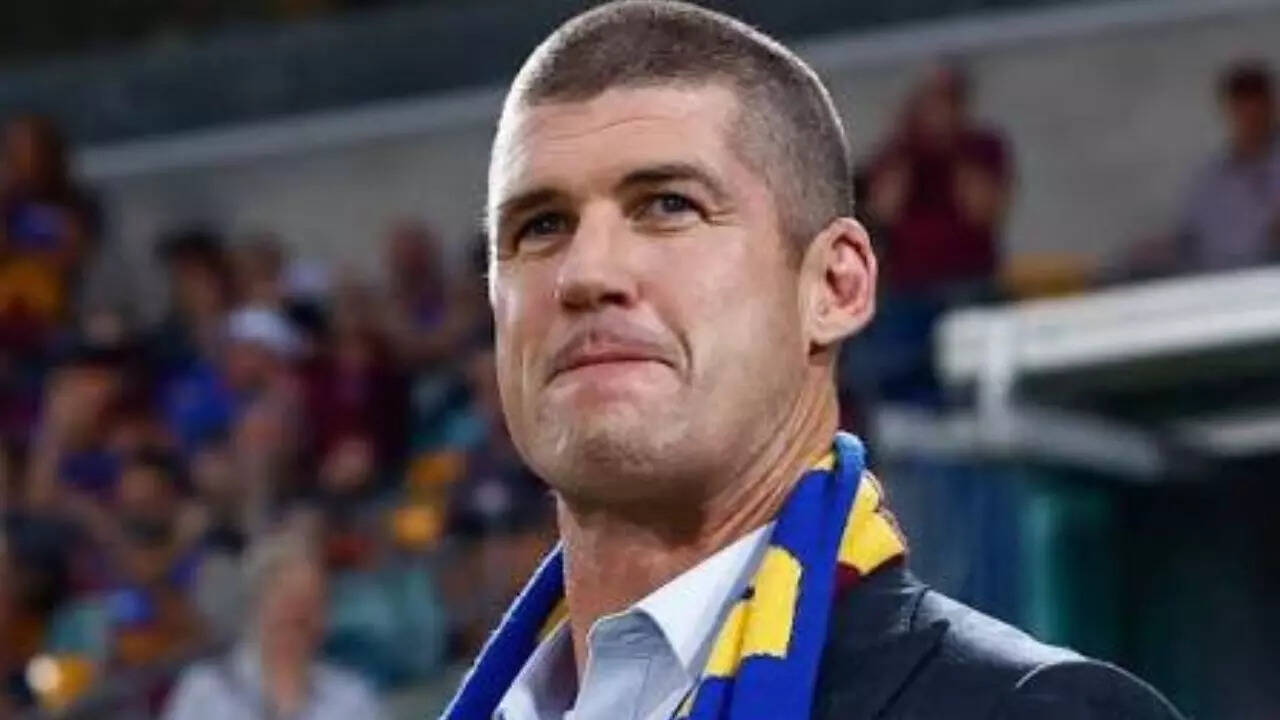 Jonathan Brown gives health update from hospital after brain tumour surgery