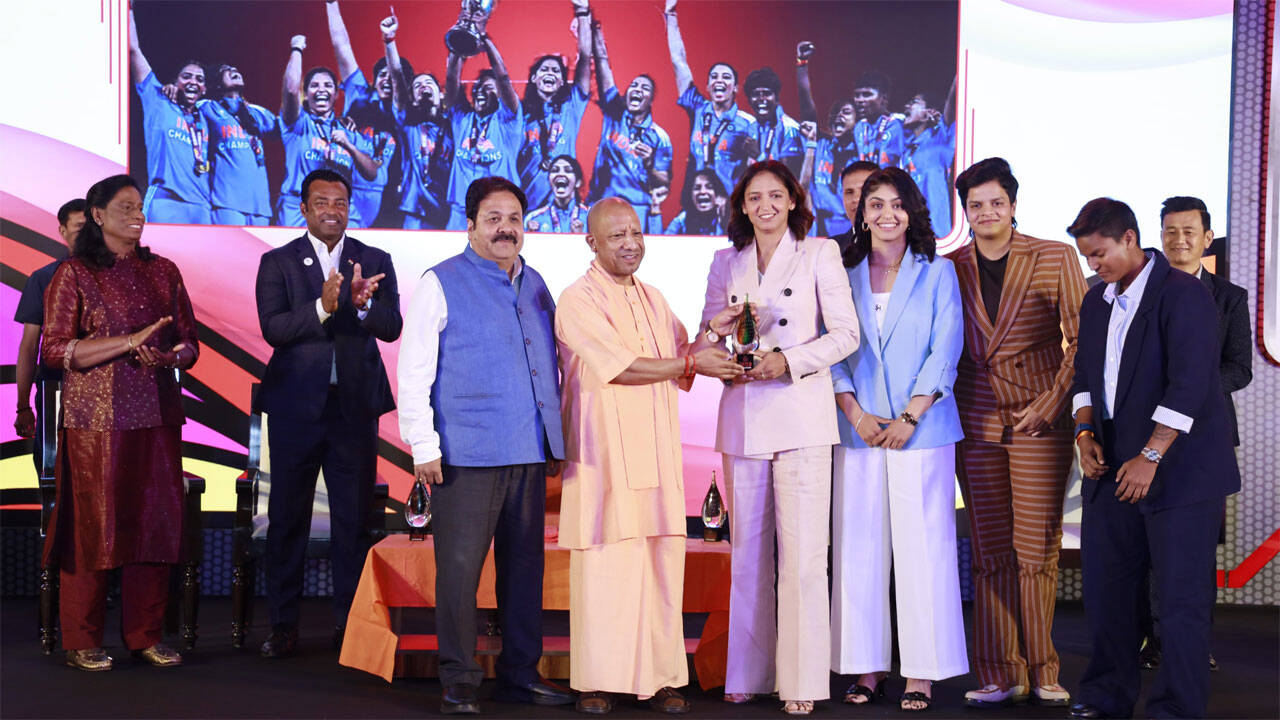 TOISA 2025: Shubman Gill, Deepti Sharma named Cricketers of the Year