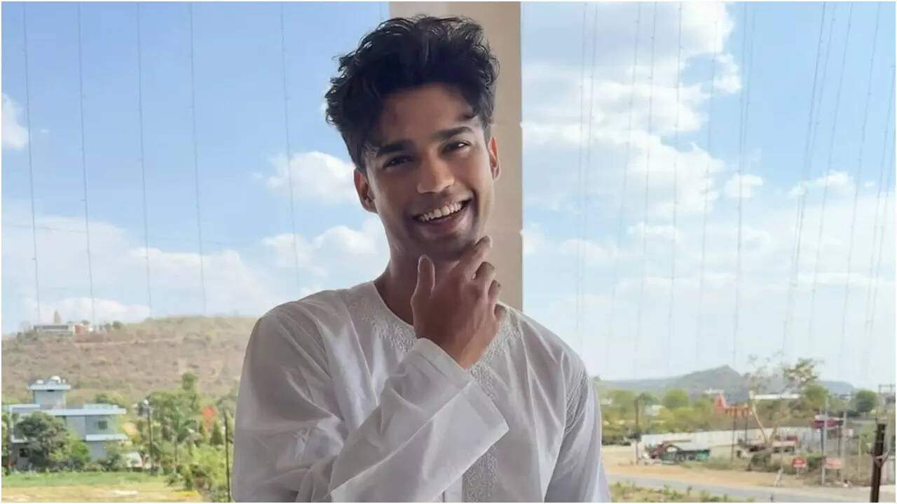 Tabu Babil Khan Gift Honors Irrfan Khan Legacy