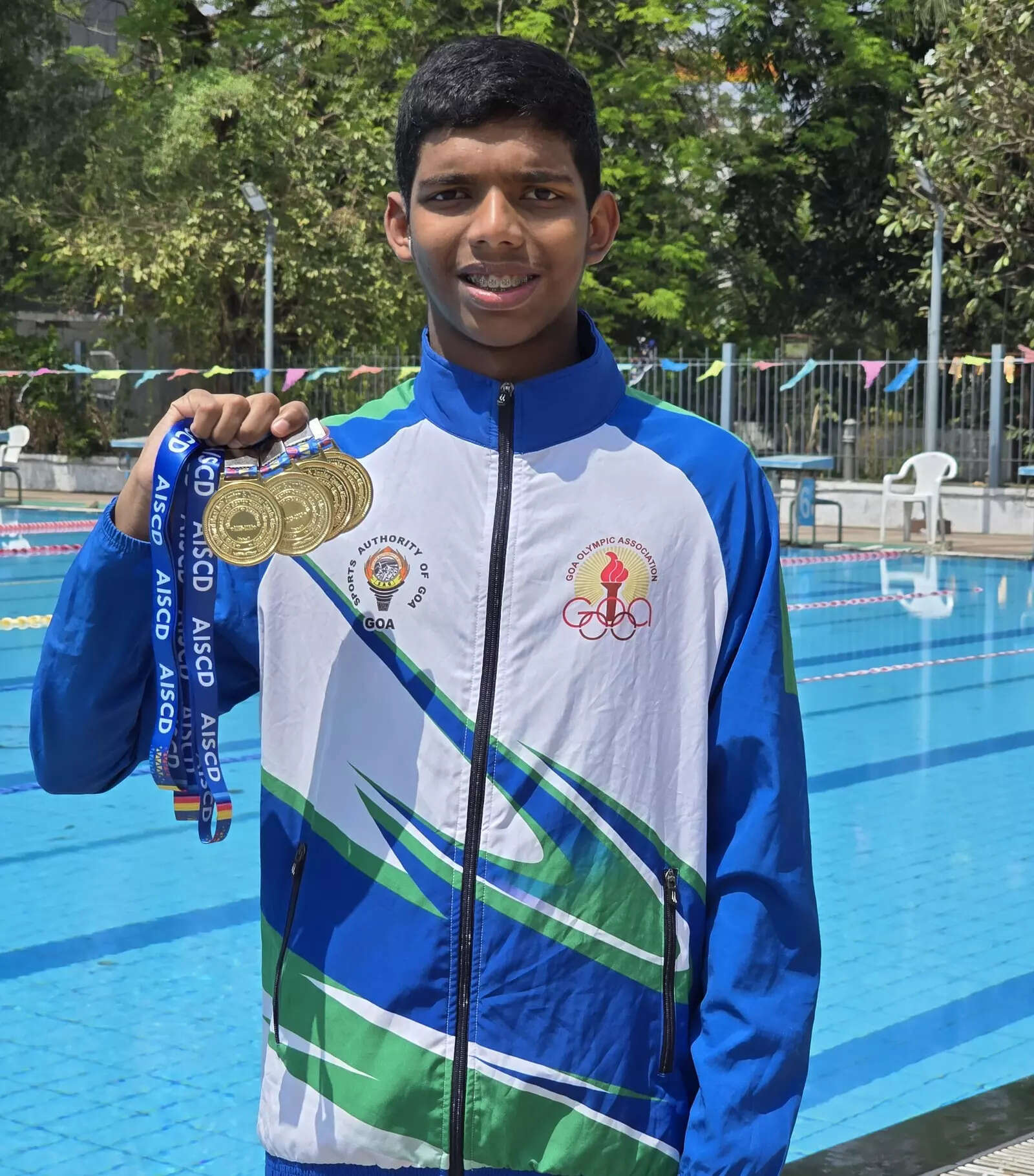 Aahil wins four gold medals, sets two national meet records