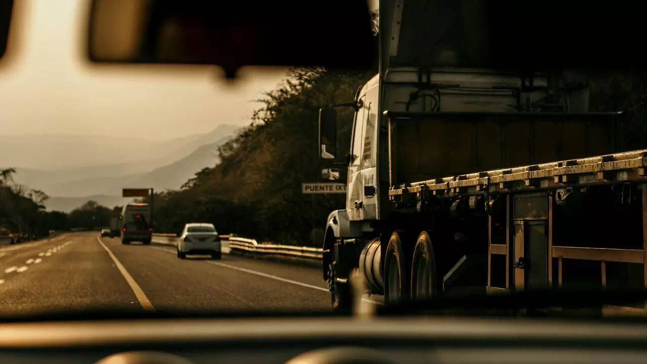 India’s highways to get AI dashcams for tracking potholes and road damage