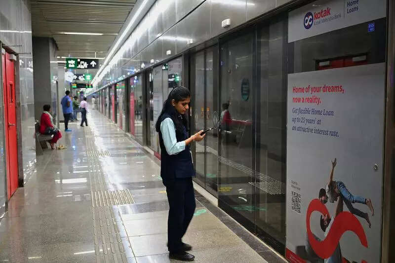 Telecom operators oppose fresh Mumbai Metro connectivity tender, offer to buy existing infrastructure