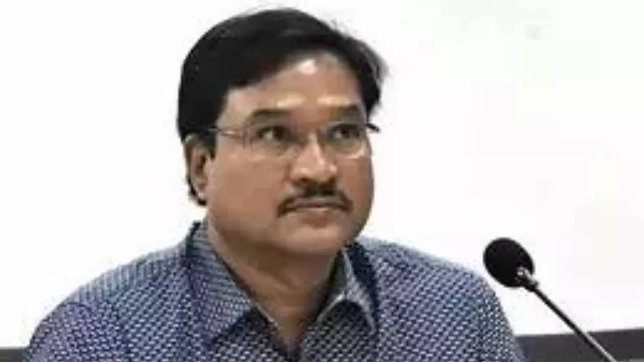 Lake land dispute: ‘Hydraa chief A V Ranganath guilty of contempt’