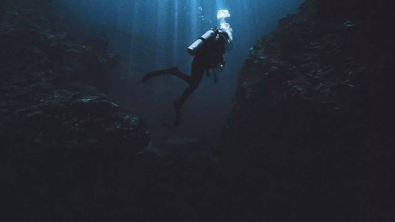 Deep sea diving